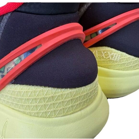 Nike Kyrie 8 GO (GS) Black/Lemon Chiffon DQ8076-003 Size 7Y RARE - Picture 3 of 5